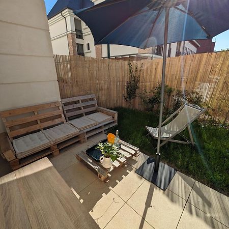Appartement De Standing Avec Jardin Clamart Exterior photo